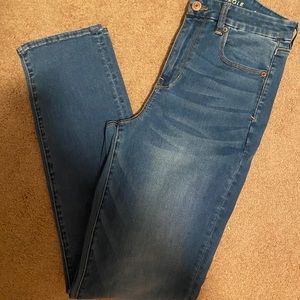 American Eagle Hi Rise Curvy Skinny Jeans